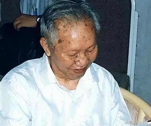 一份真情，兩個家庭——1955年肖惠娣與富蘭春的淚中重逢